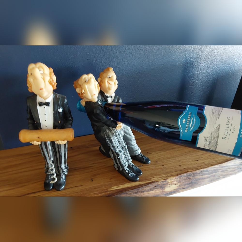 THREE PIECE FRENCH WAITERS WINE SET